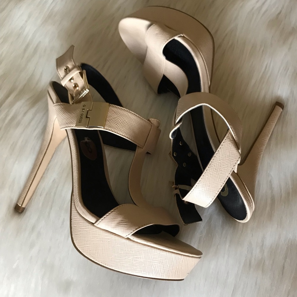 GUESS heels - Picture 2 of 6
